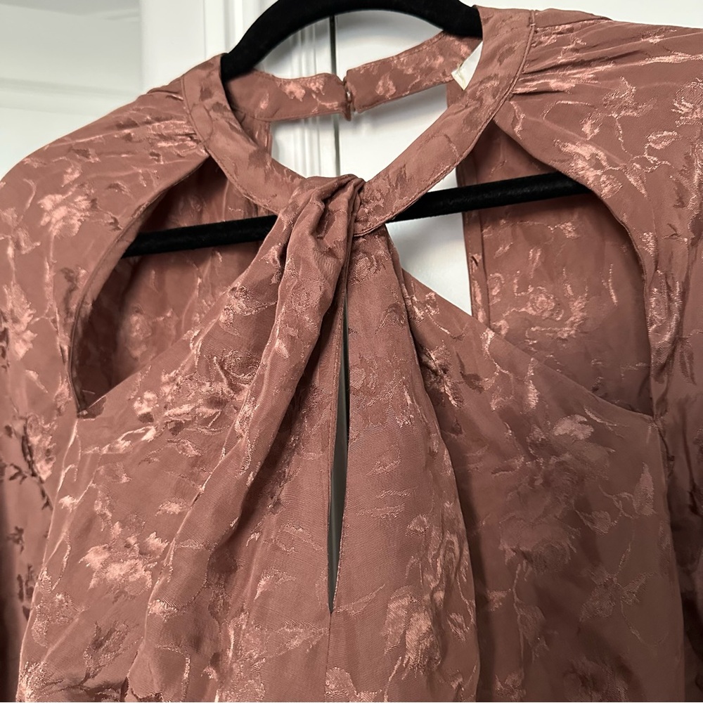 Astr Betsy Floral Cutout Long Sleeve Top in Brown Jacquard Blouse Size Small - Picture 5 of 8